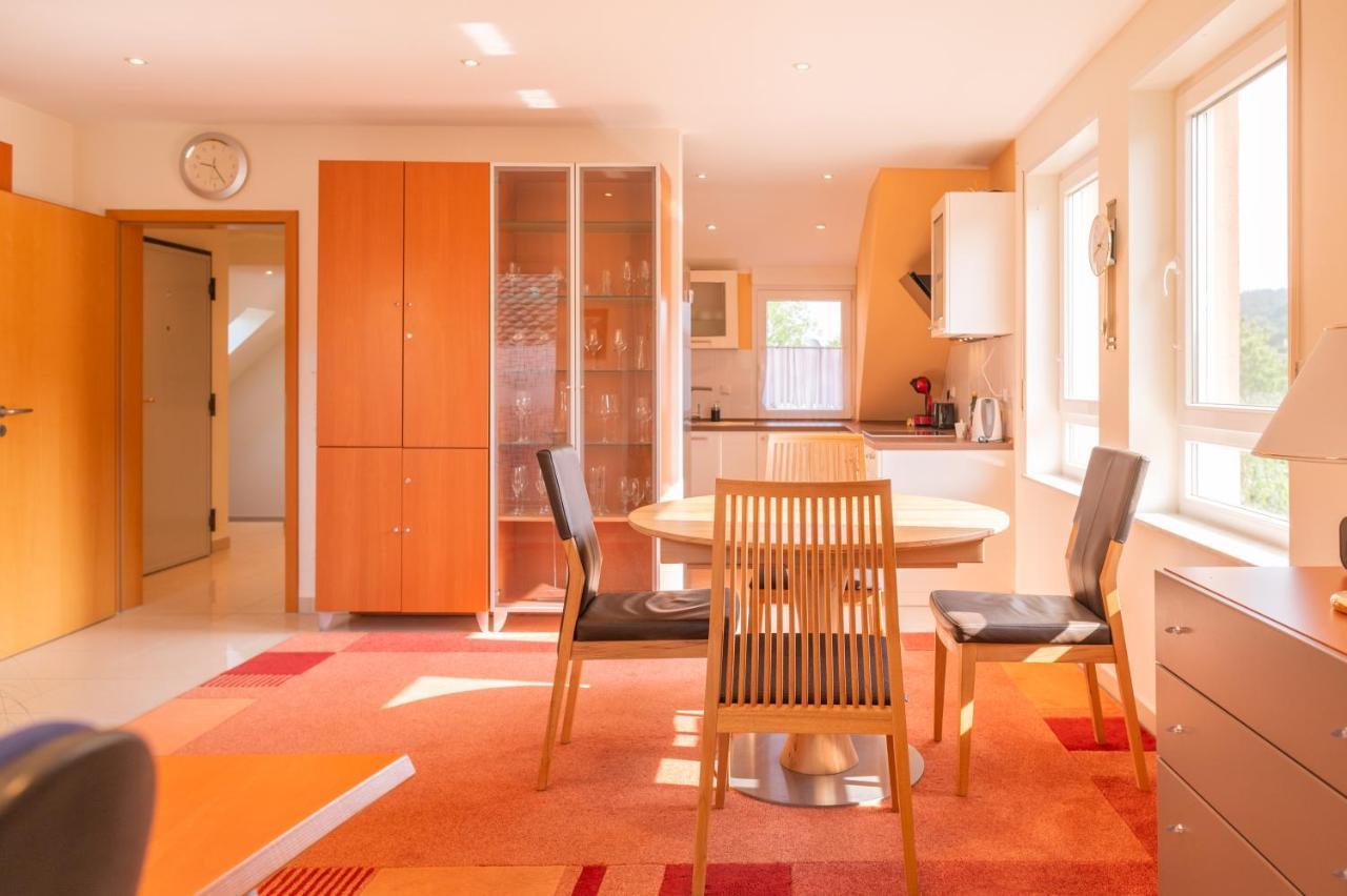 Apartment Rooftop 85qm - Burgblick - Loggia - Buero - Klima